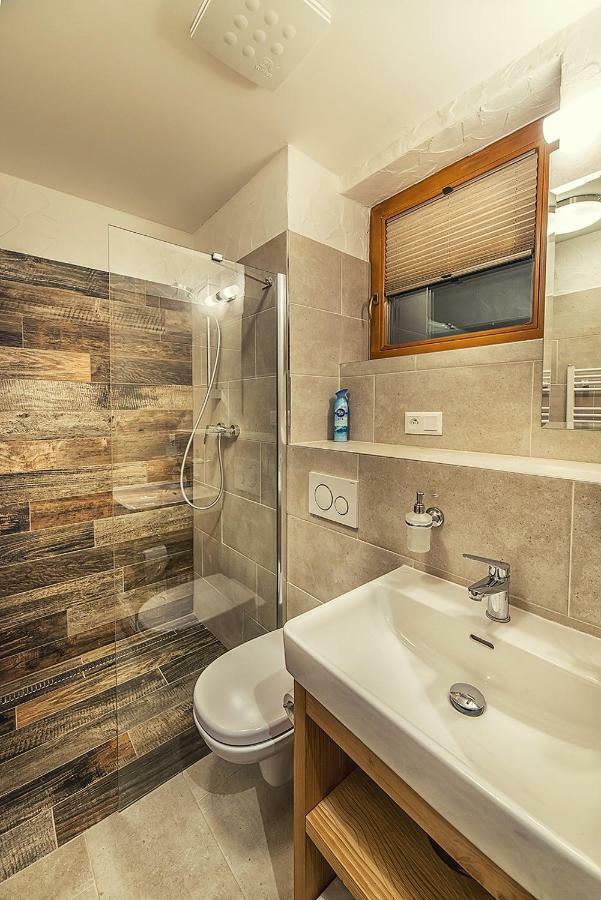 Apartment Sophie De Luxe 데마노브스카돌리나 외부 사진